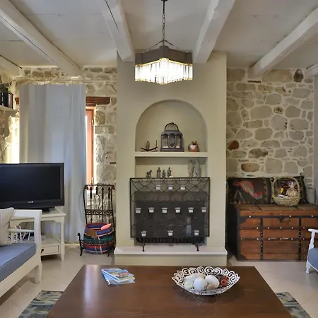 Holiday home Petite Olive House